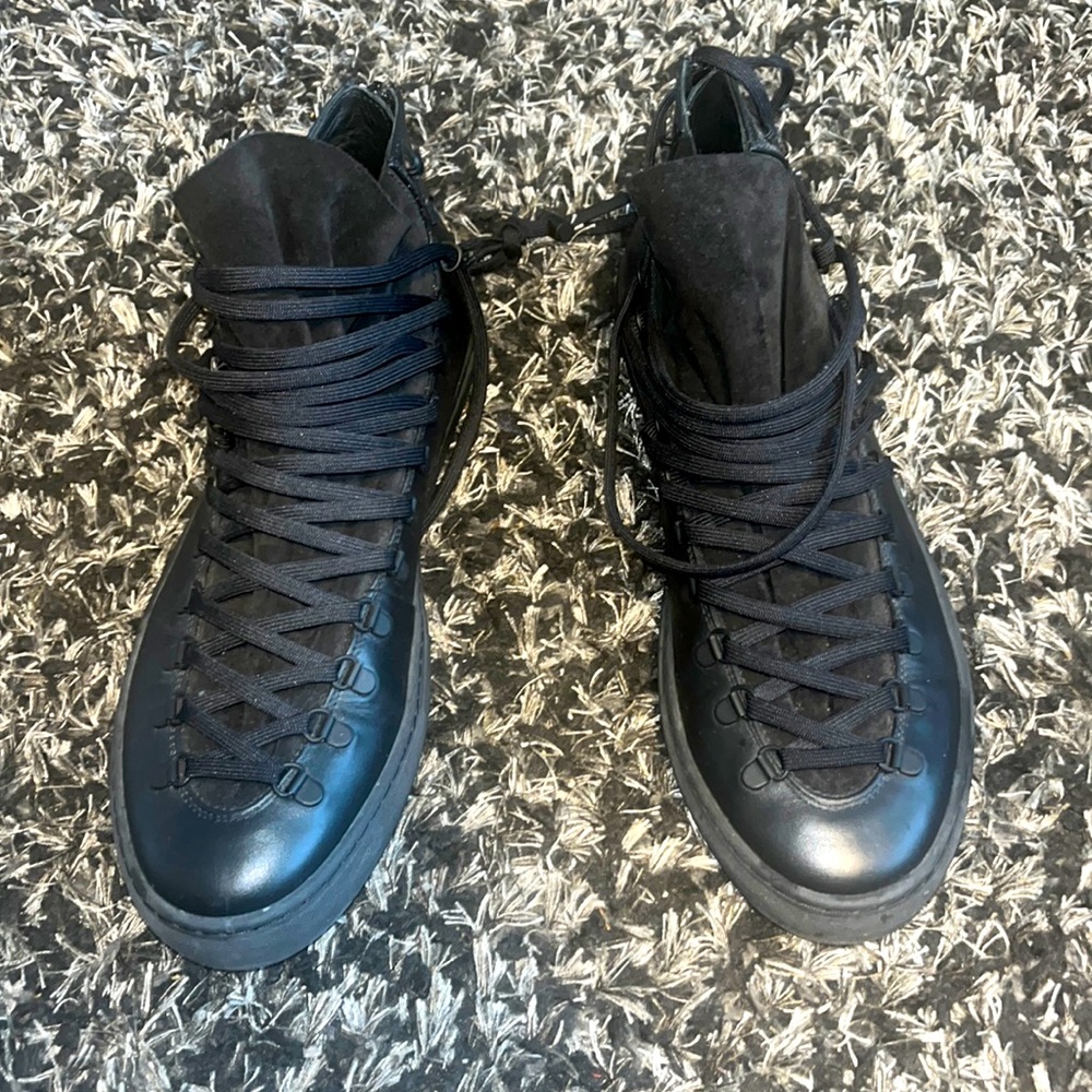 Swear sneakers